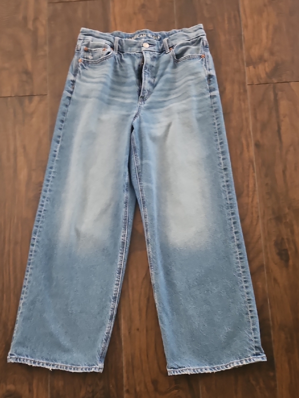 Size 10 Short Strigid American Eagle Outfitters light blue denim jeans